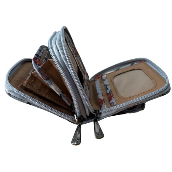 Lug Splits Quilted Nylon Wallet in BSM Blue Floral with RFID protection - Picture 4 of 5